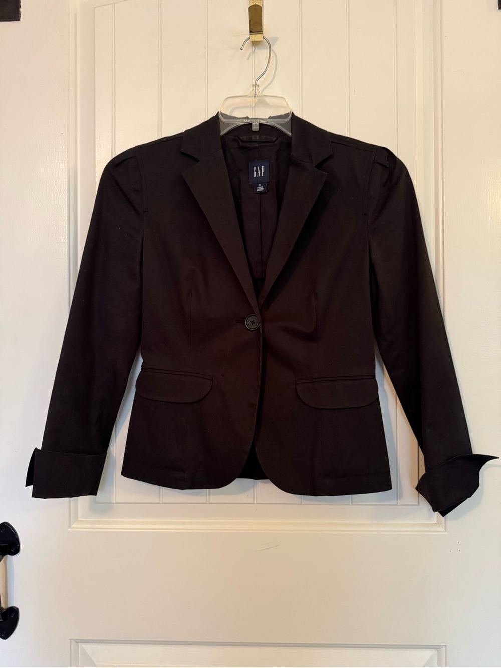 GAP Black Single-Button Women's Blazer with Notch Lapel